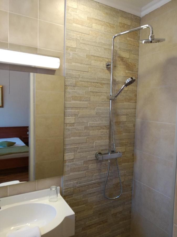 Gaestehaus Residenz Lapeiner Пёрчах-ам-Вёртерзе Экстерьер фото